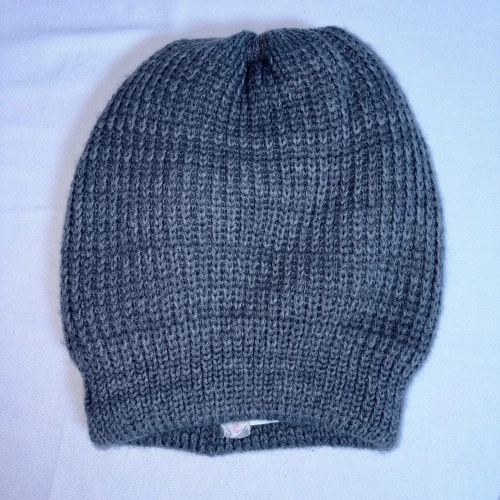 Free People Knit Beanie OGray Excellent Slouchy Ribbed Acrylic Hat